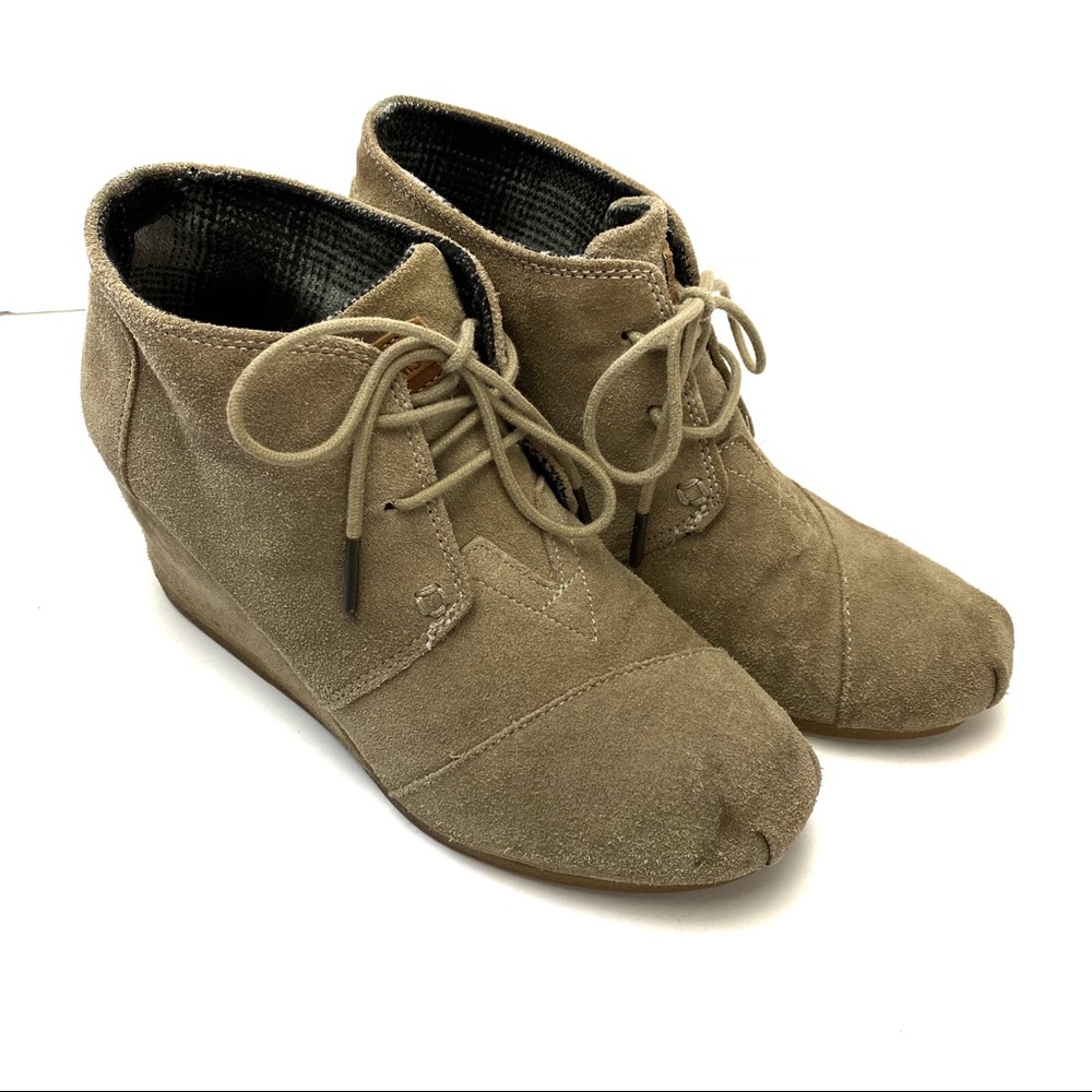 Toms Suede Wedge Bootie Taupe 8 Lace Up